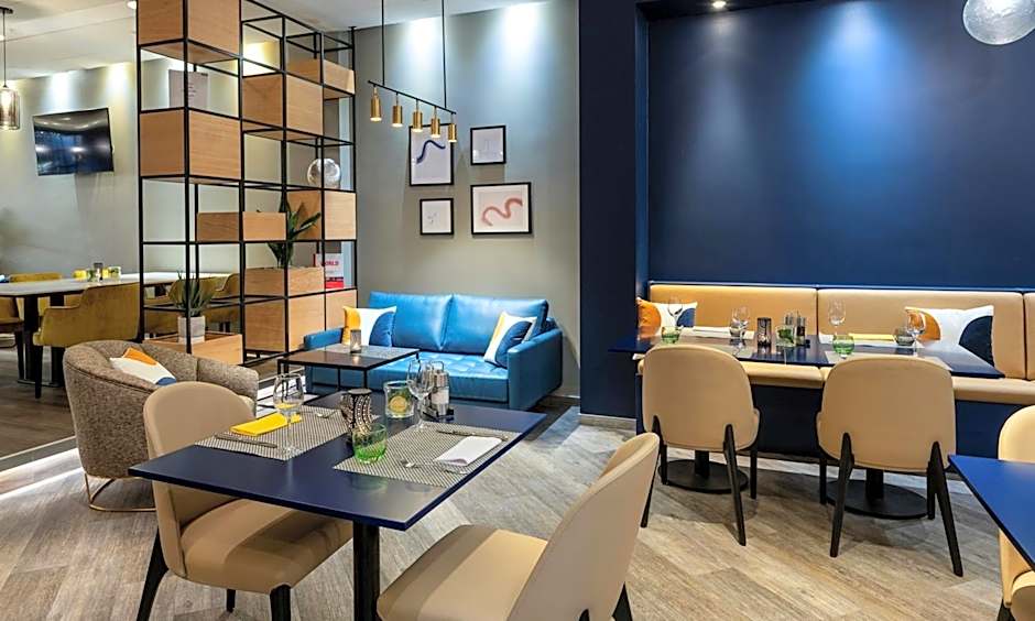 voco Dusseldorf Seestern By IHG