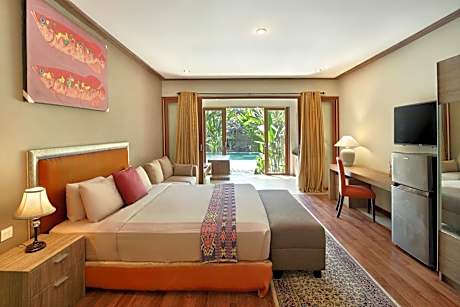 Pool Deck Room