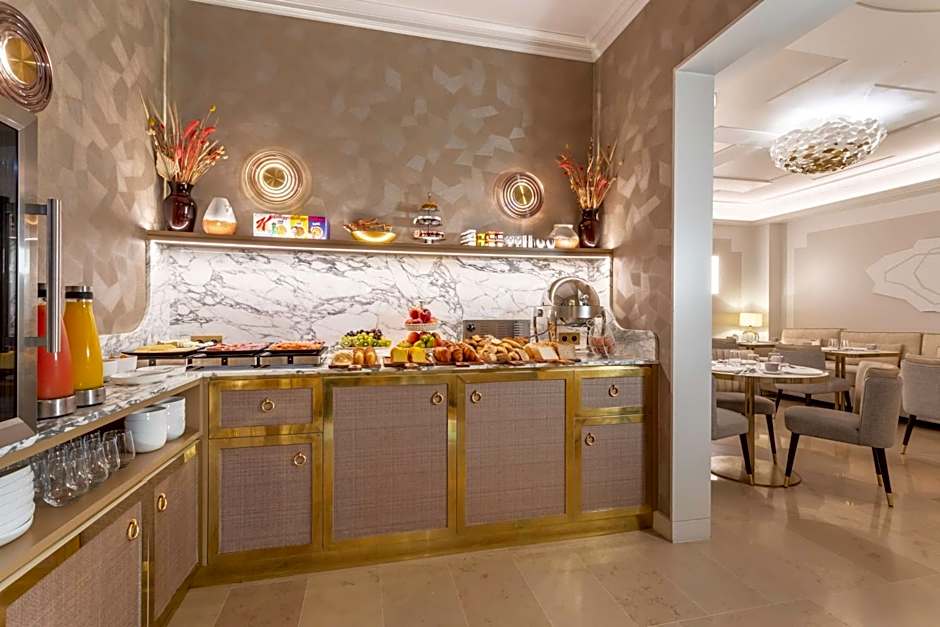 Hotel Camille Paris, Tapestry Collection by Hilton