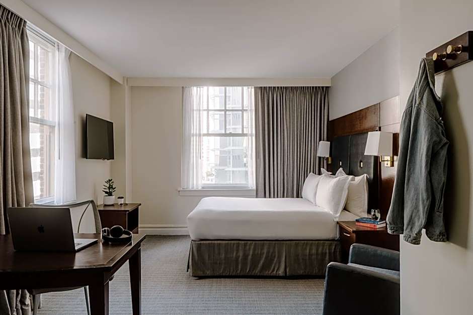 Club Quarters Hotel in Houston