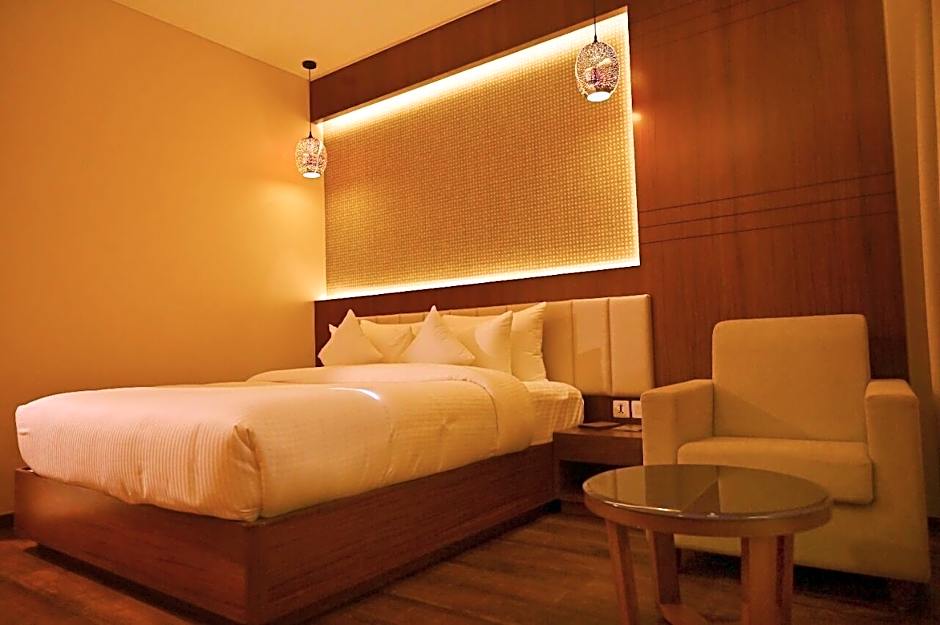 Pristine Hotel
