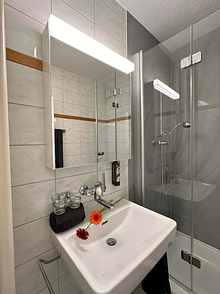 Business Hotel Riverside