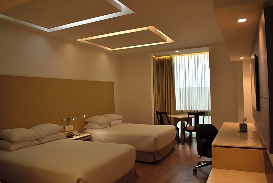 Ramada by Wyndham Mexico City Santa Fe