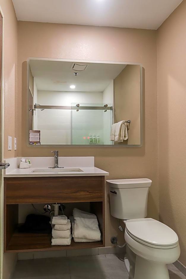 Norland Inn & Suites Roseau