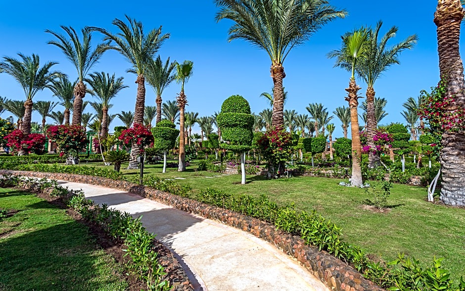 SUNRISE Riviera Resort