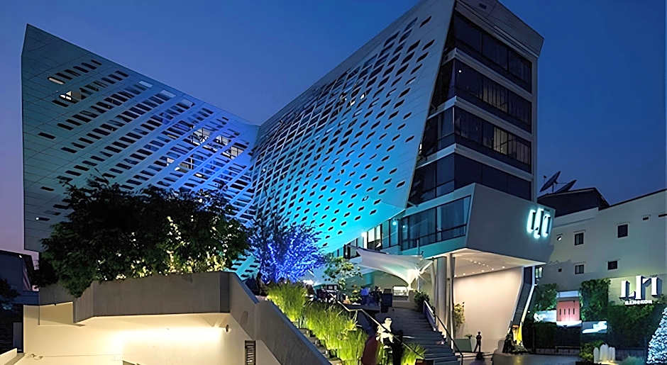 Lit Bangkok Hotel