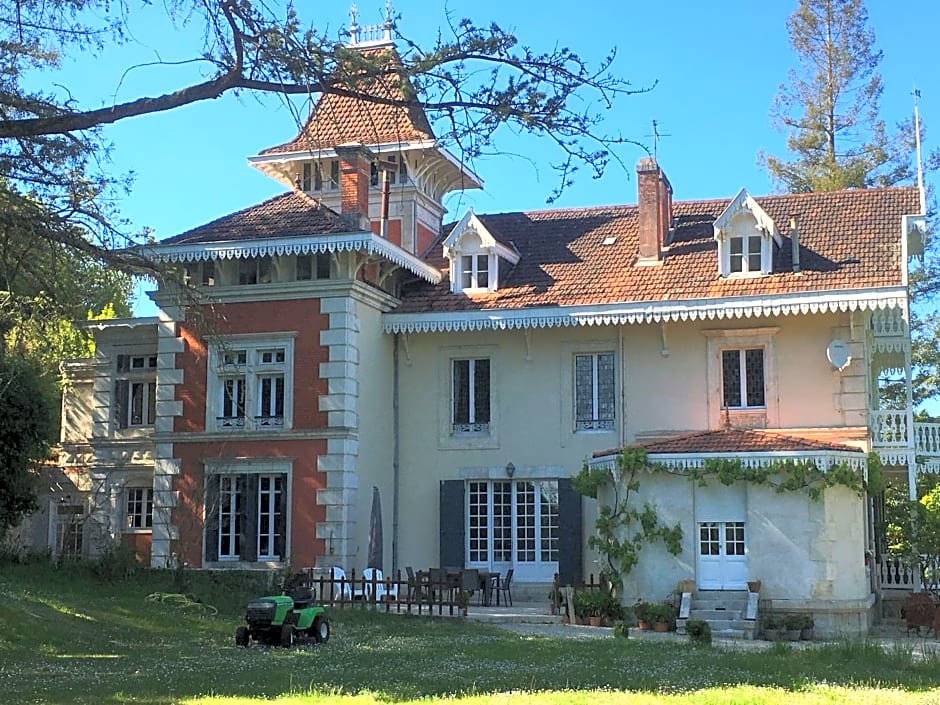 Photo 1 of 42 of Manoir de L'Epine