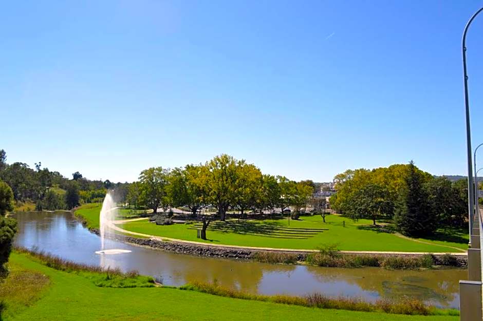 Sapphire City Motor Inn