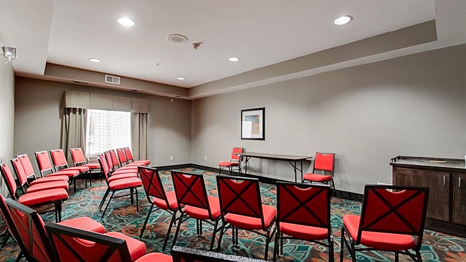 Holiday Inn Express St. Cloud By IHG
