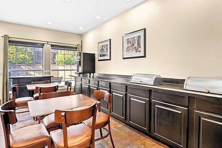 MainStay Suites Addison-Dallas