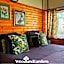 Woodland Gardens Self catering Pet Friendly Lodge