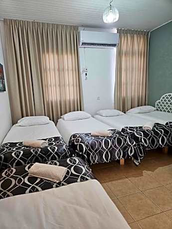 Quintuple Room (5 Adults)