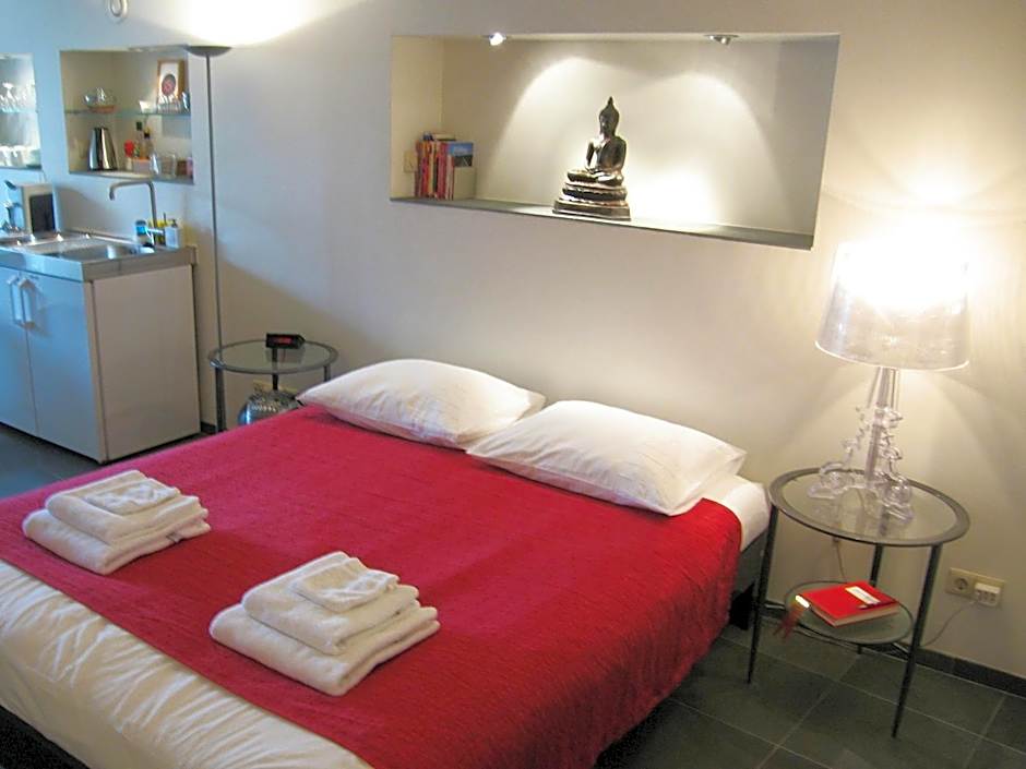 Amsterdam Canal Guest Apartment