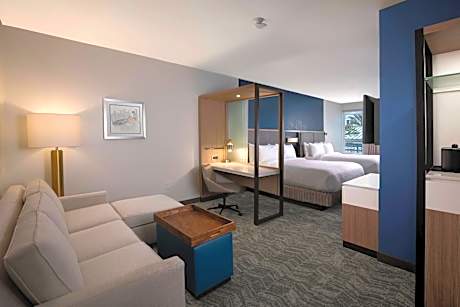 Studio with Two Queen Beds, Partial Ocean View and Sofa Bed