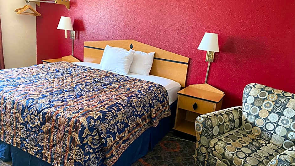 Newton Inn In Newton, KS