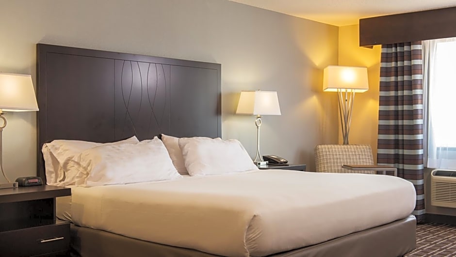 Holiday Inn Express Le Claire Riverfront-Davenport