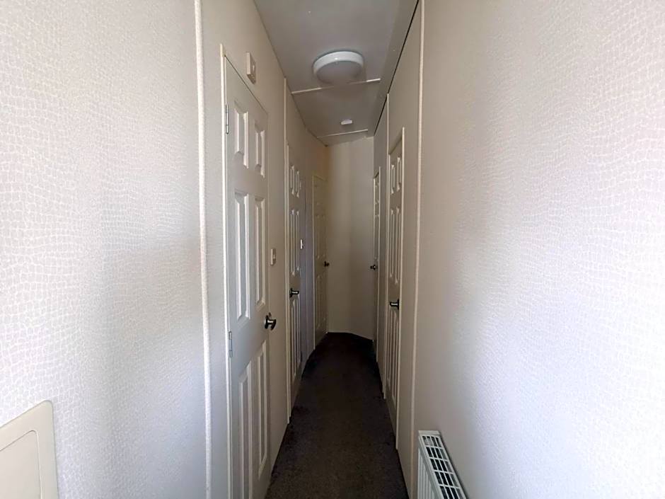 Snowdonia Holiday Sea Beach and Mountains view