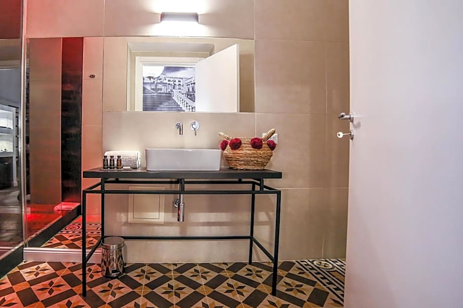 Family Affair Luxury Rooms&Suites