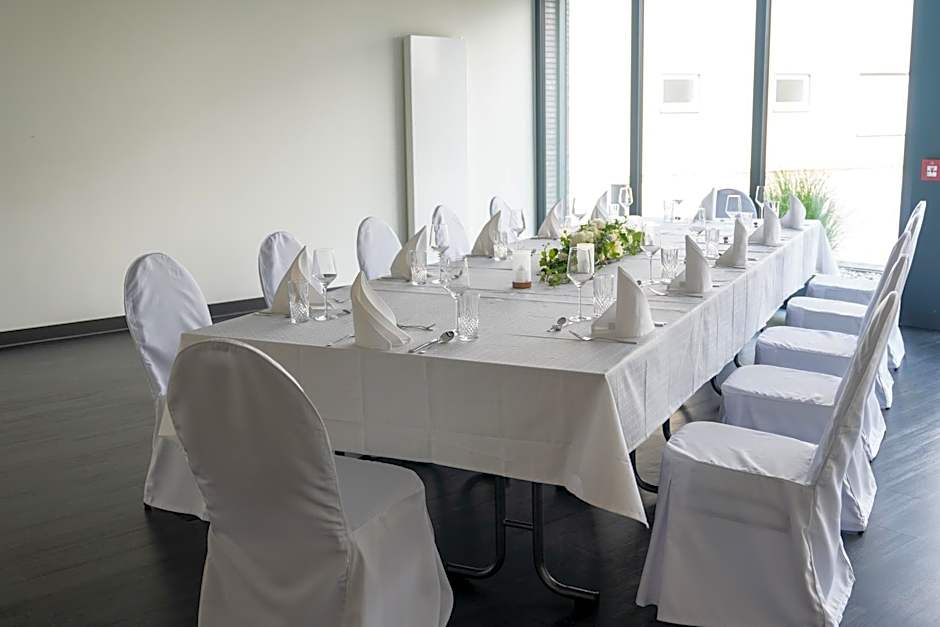 Hotel DEJANIL Hannover Burgdorf