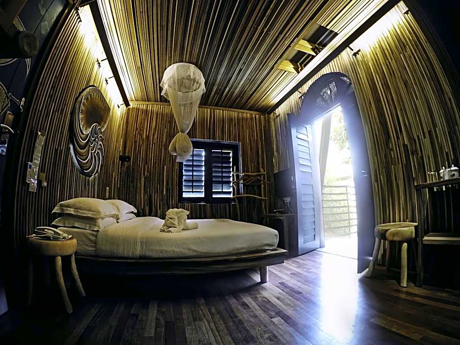 The Happy 8 Retreat @ Old Town