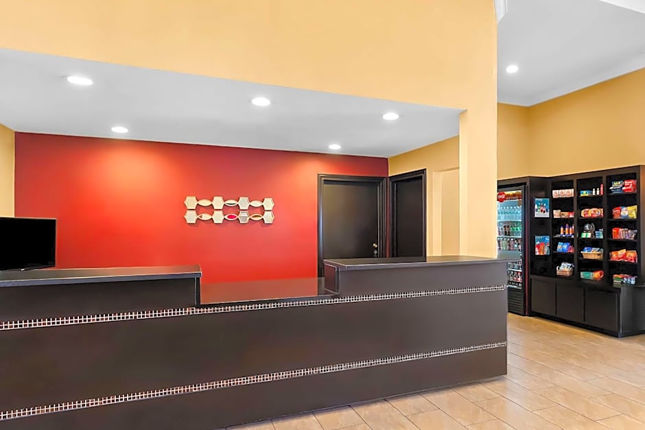 SureStay Plus by Best Western San Antonio Fiesta Inn