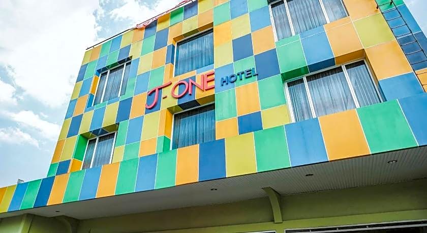T-One Hotel