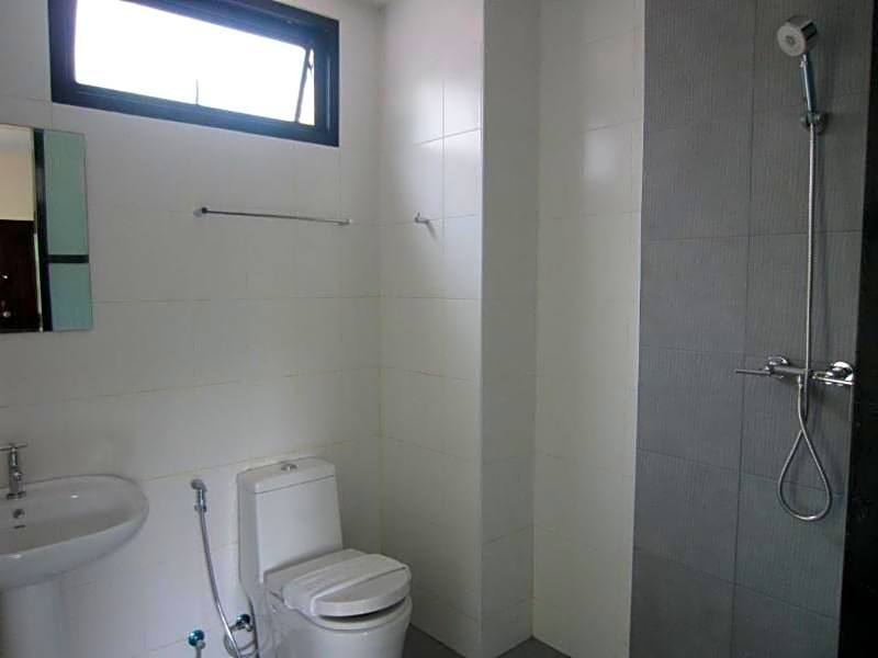 Sky Wave Patong Hotel