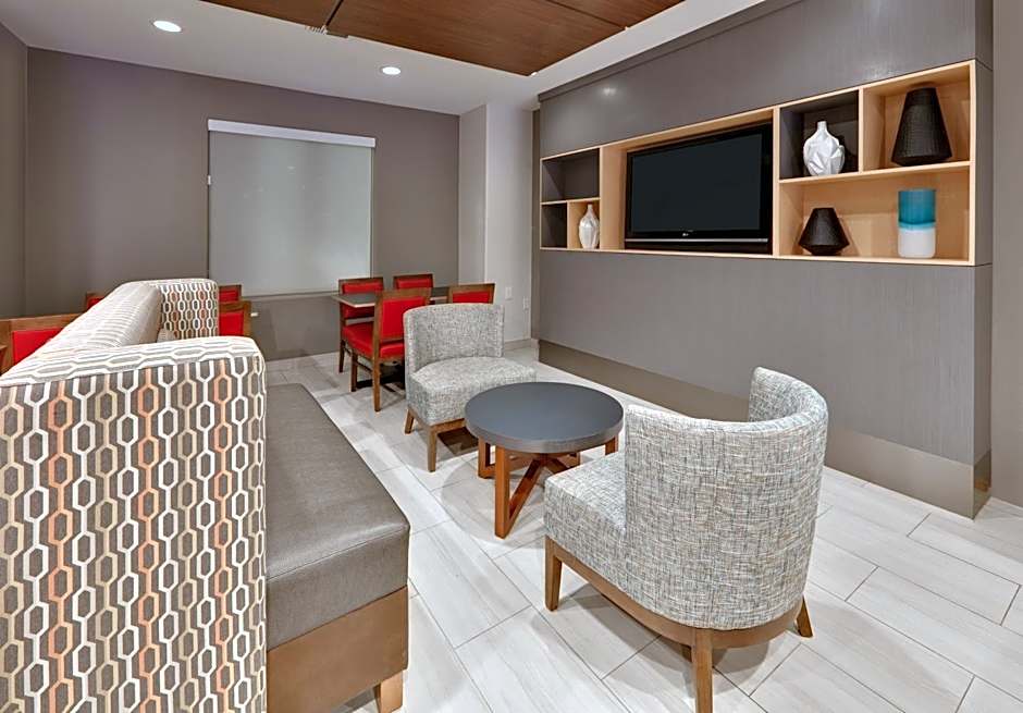 Holiday Inn Express Hotel & Suites Duncanville By IHG