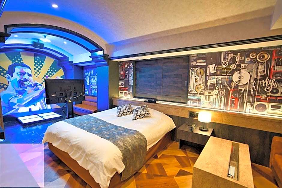 HOTEL the QUEEN