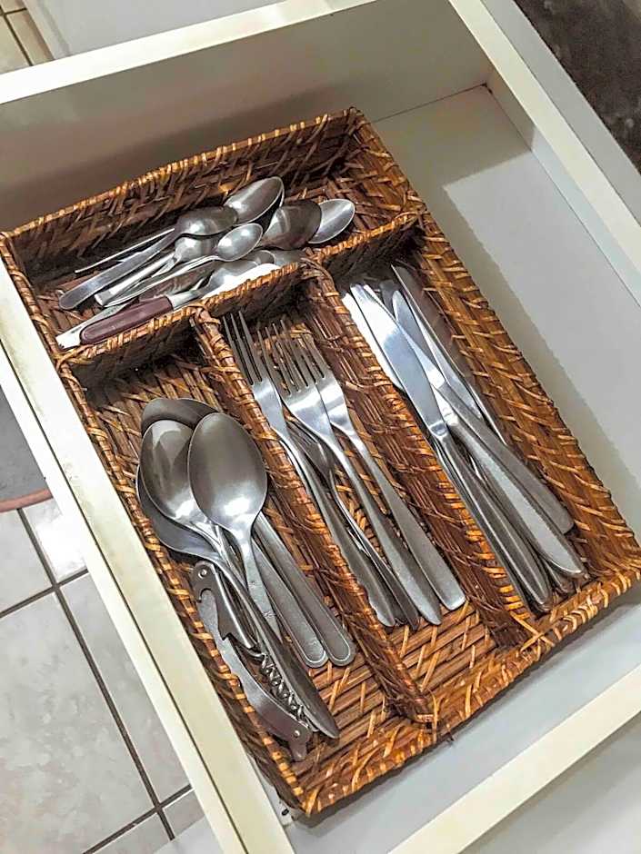 AMETISTA 2 - 101 · A-01: Apê equipado e estiloso na praia de Jatiúca