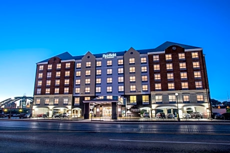 Fairfield by Marriott Inn & Suites Newport on the River