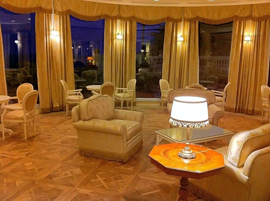 Excelsior Palace Hotel