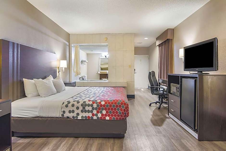 Econo Lodge South Garner