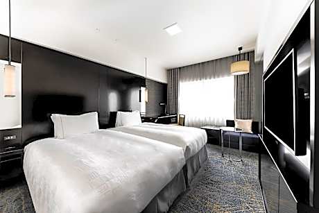 Deluxe Twin Room with Separate Bath