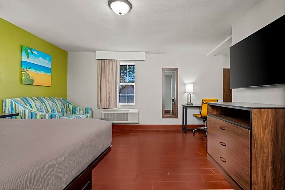 Travelodge by Wyndham Suites St Augustine
