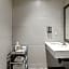 Le Blanc Inn & Suites