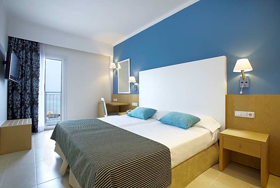 Universal Hotel Marqu