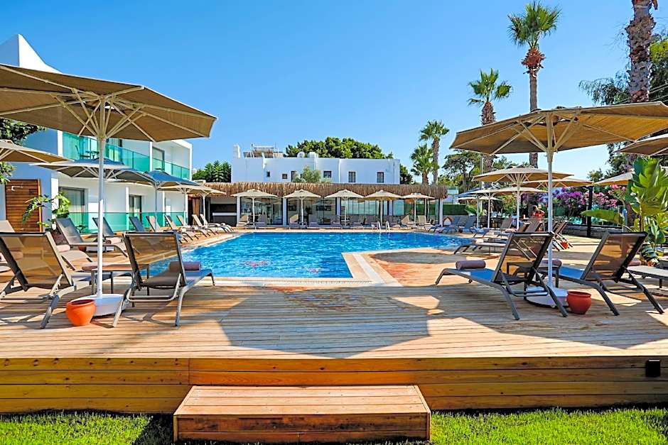 Yalıpark Beach Hotel