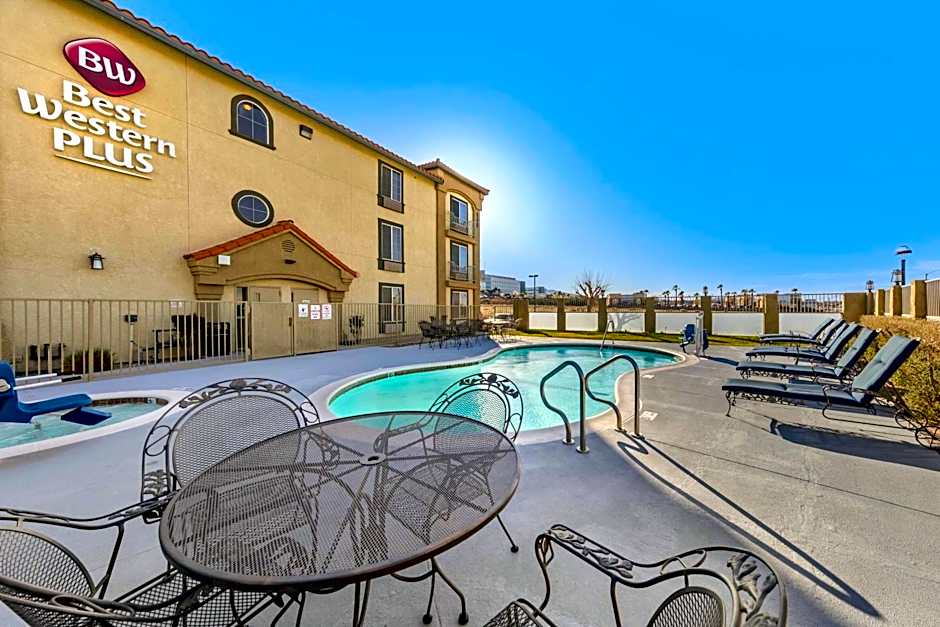 Best Western Plus John Jay Inn & Suites