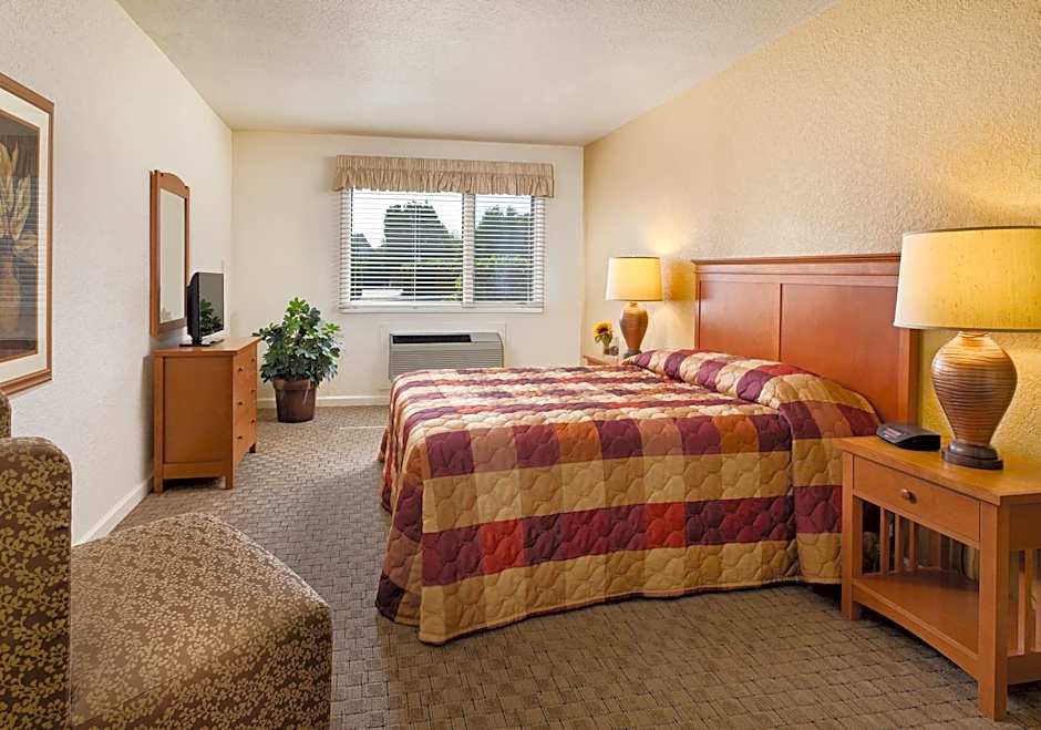 Photo 1 of 8 of 2 Bedroom Apartment