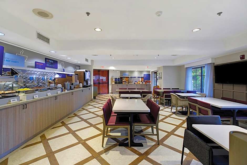 Holiday Inn Express & Suites Carpinteria By IHG