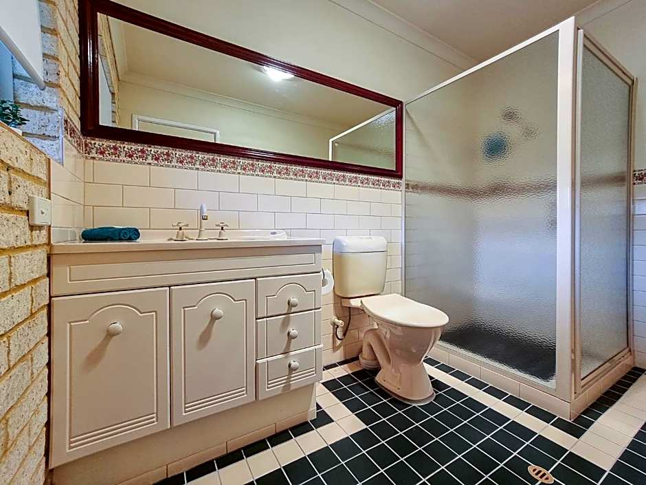 Busselton Villas and Glamping Village