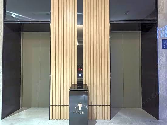 Moran Hotel (Ningbo Yinzhou Wanda Railway Station)