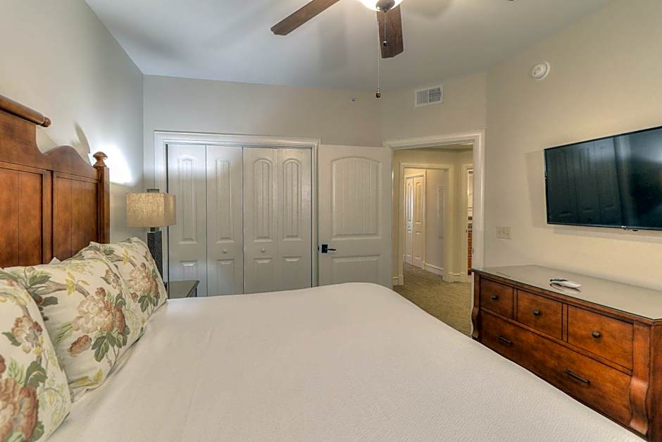 Photo 1 of 20 of 3 Bedroom 3 King Beds Condo, River View