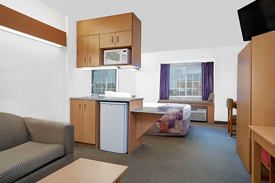 Microtel Inn & Suites by Wyndham Mankato