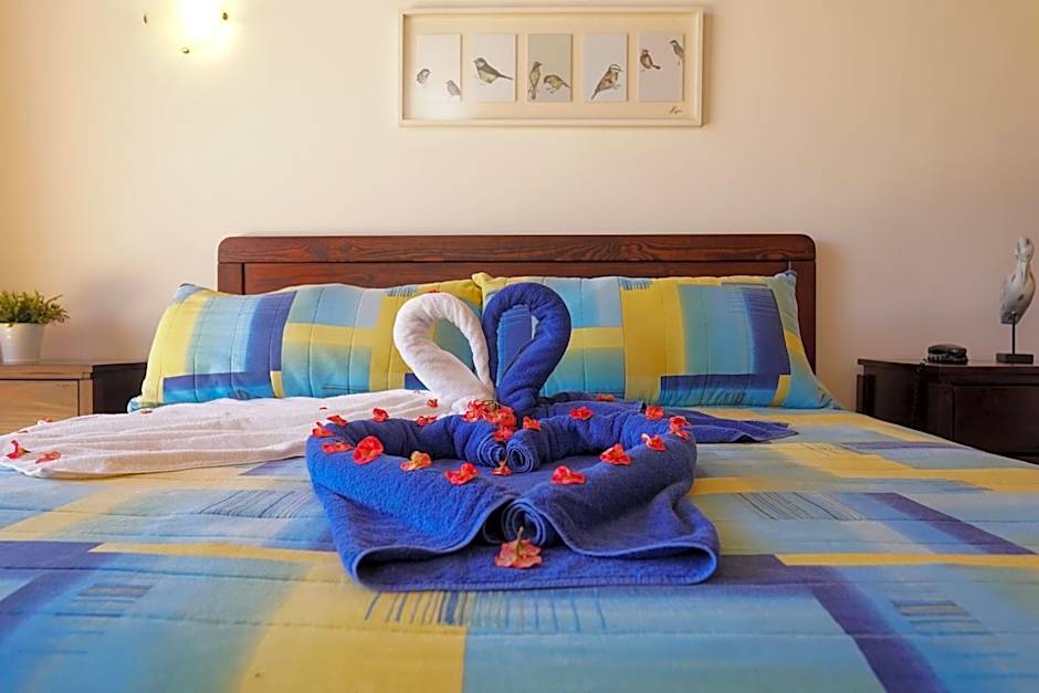 Sybaris Suites & Residences