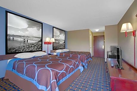 Queen Room with Two Queen Beds - Non-Smoking
