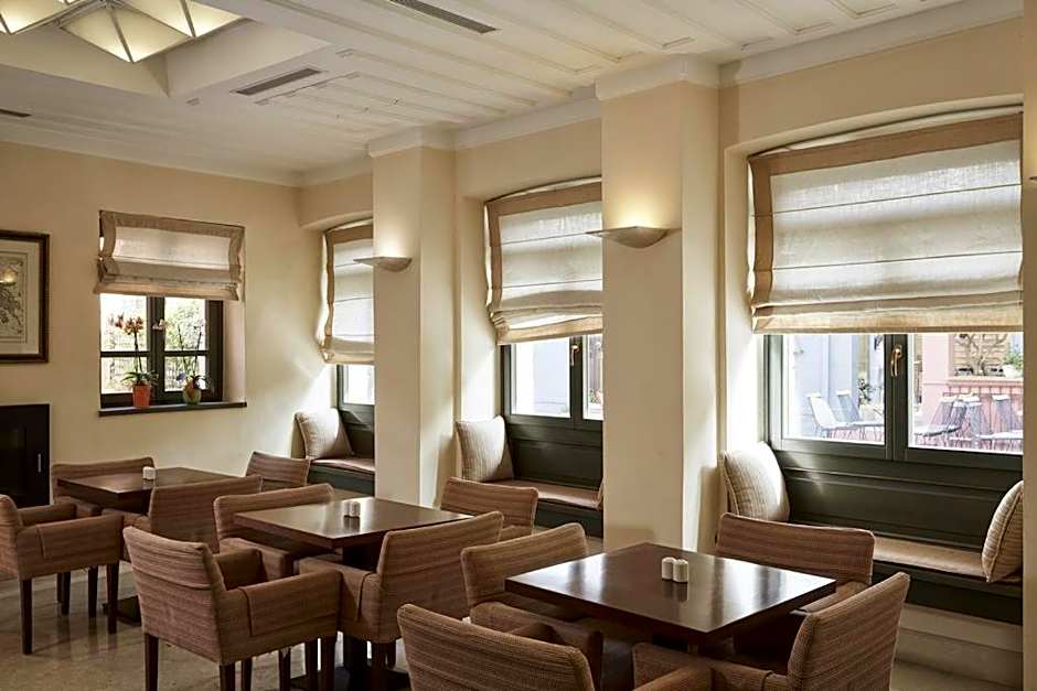 The Captain's House Boutique Hotel