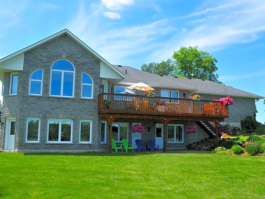 Golden Pathways Retreat B&B