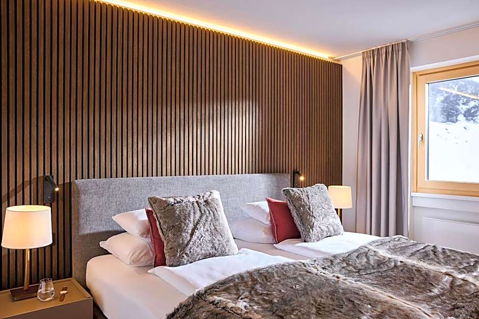 ROBINSON ALPENROSE Zürs